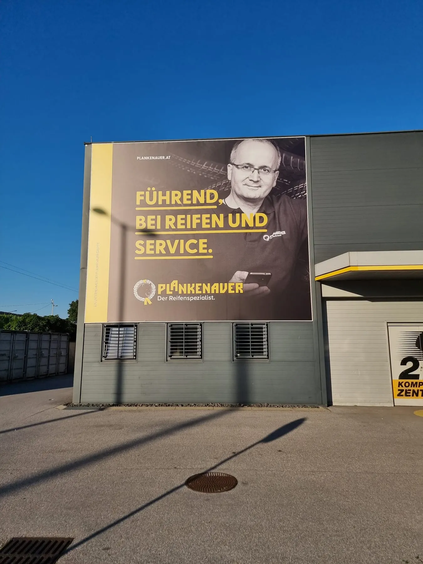 Fertiges Fassadenbanner