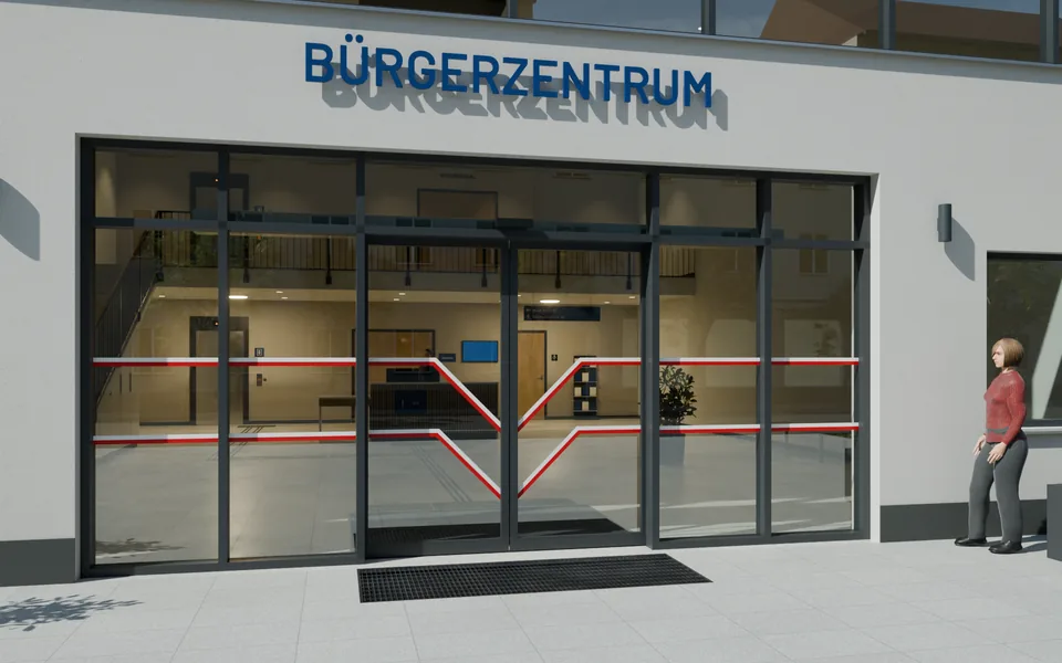 Beispielansicht: Eingang eines erfundenen Bürgerzentrums mit Glasfront und automatischer Schiebetür. Auf dem Glas zwei durchgehende rot-weiße Streifen, an der Tür schräg zur Mitte geführt. Innen hinter der Tür ein Aufmerksamkeitsfeld.